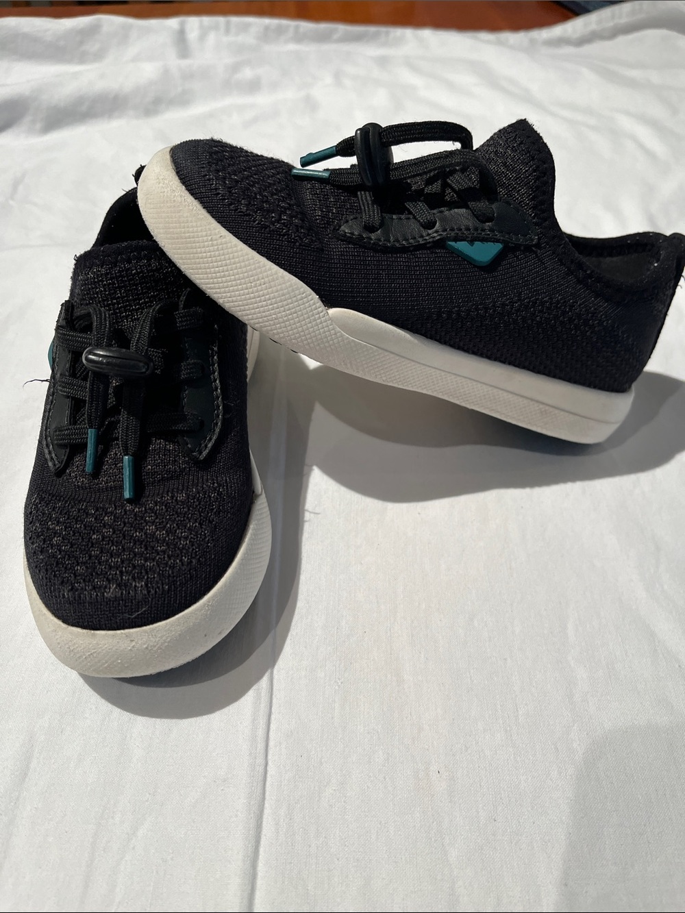 Vessi Weekend runners size C11